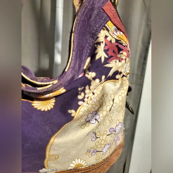 LUCKY Floral Canvas Suede Tote Bag - Picture 6 of 15